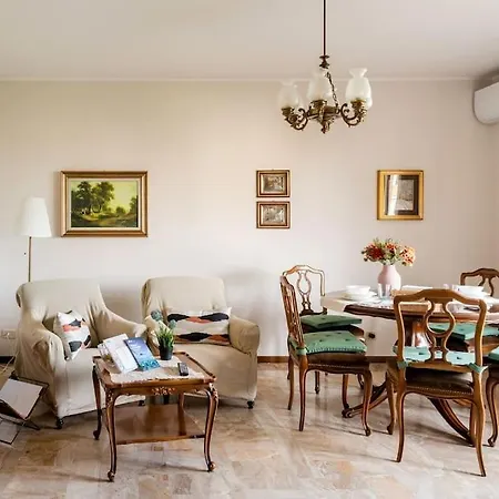 Casa De Rocco No Check In After 19 00 Brescia