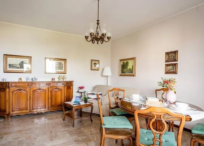 Casa De Rocco No Check In After 19 00 *