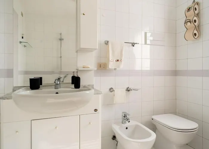 Casa De Rocco No Check In After 19 00 * Brescia